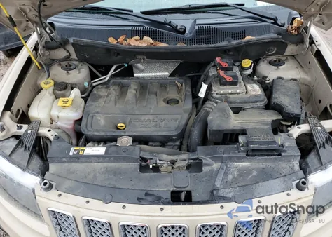 2016 Jeep Compass Latitude z USA, uszkodzony, nr VIN 1C4NJDEB0GD802751